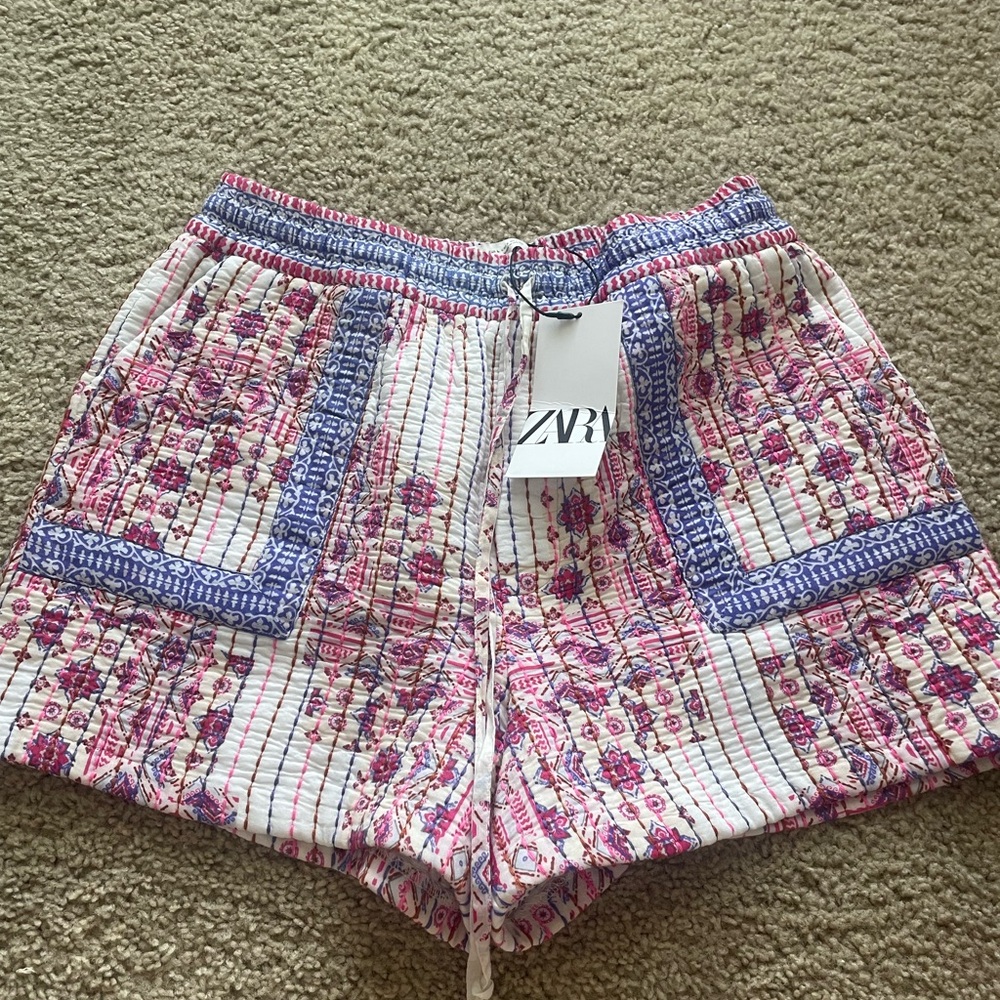 Zara Women's Pink and Blue Patterned Shorts